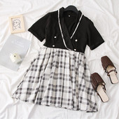 Ежедневна дамска рокля с V-образно деколте в черен цвят