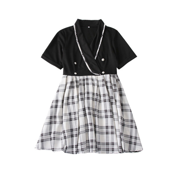 Ежедневна дамска рокля с V-образно деколте в черен цвят