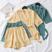 Стилен дамски комплект в пет цвята с копчета