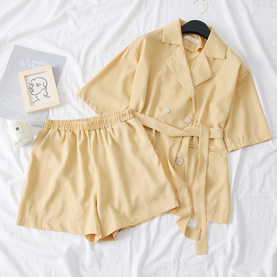 Стилен дамски комплект в пет цвята с копчета