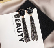 Дамски дълги обеци с камъни в черен цвят