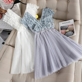 Модерна дамска рокля с V-образно деколте и перли в три цвята