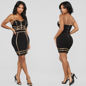 Елегантна дамска рокля в черен,син и червен цвят