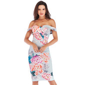 Стилна дамска рокля с флорални мотиви и голи рамене