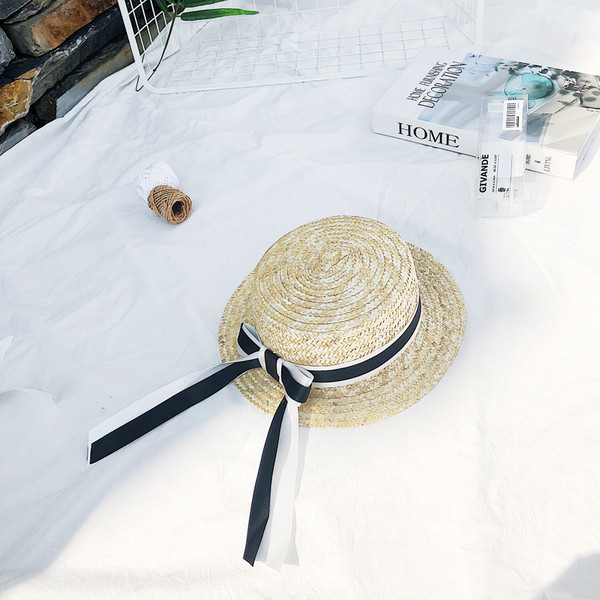 Дамска плажна шапка с панделка в два цвята