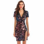 Стилна дамска рокля с V-образно деколте и пайети