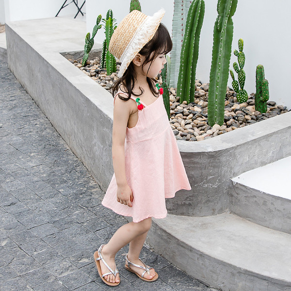 Детска модерна рокля в два цвята с 3D елемент 