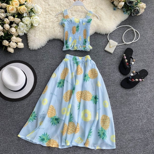 Модерен дамски комплект от две части -пола и потник 