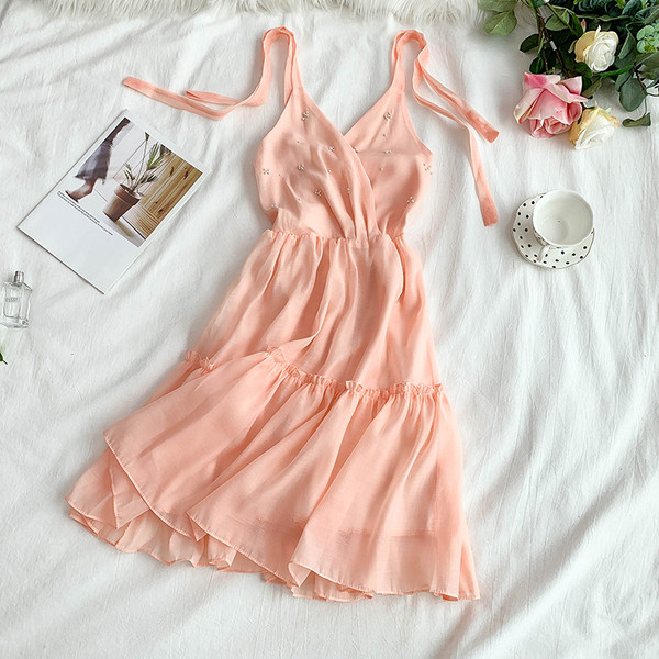 ХИТ Стилна дамска рокля с V-образно деколте и декоративни перли в три цвята 