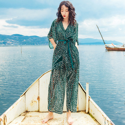 Strandra alkalmas női sifon jumpsuit virágmintával