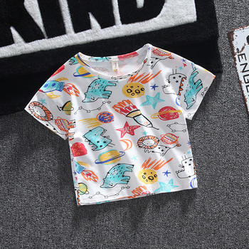 Актуална детска тениска с О-образно деколте за момчета 