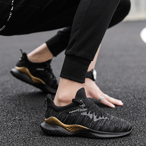 Ежедневни мъжки маратонки с дебела подметка в четири цвята 