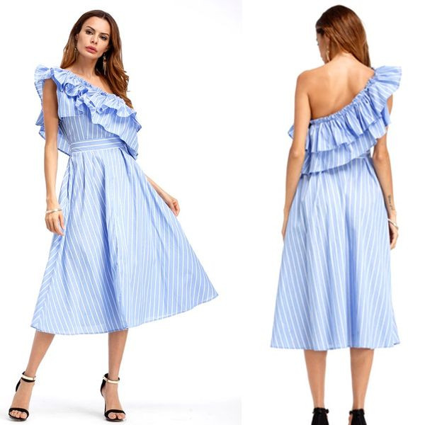 Стилна дамска  раирана рокля разкроен модел с един ръкав 