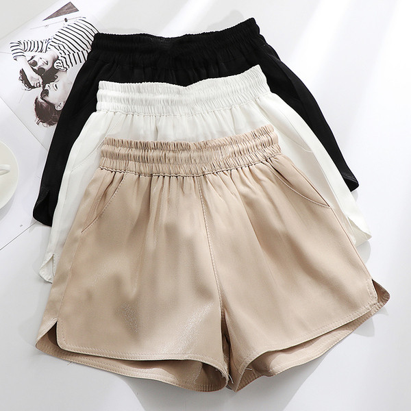 Ежедневни дамски къси панталони широк модел в три цвята 