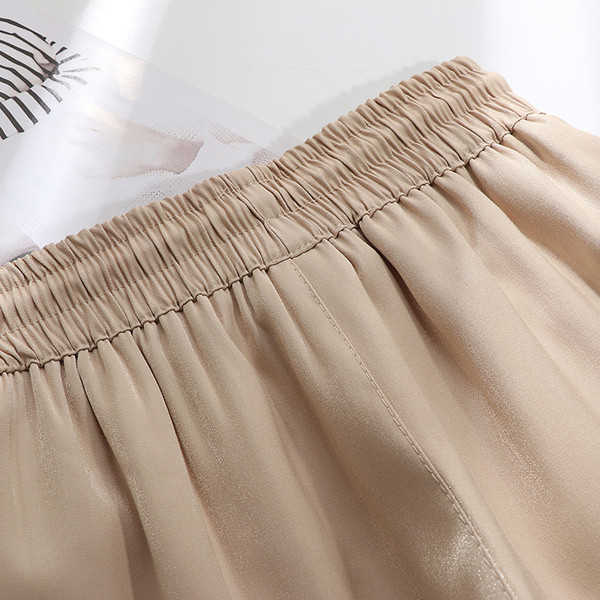 Ежедневни дамски къси панталони широк модел в три цвята 