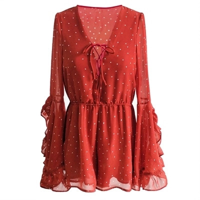 Дамски гащеризон с V - образно деколте и широк лотос ръкав подходящ и за плаж