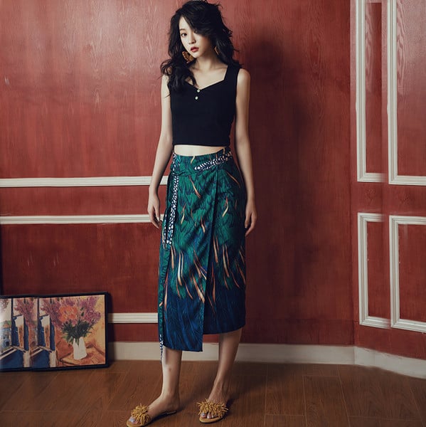 Дамска дъла пола с връзки и флорален принт подходяща за плаж