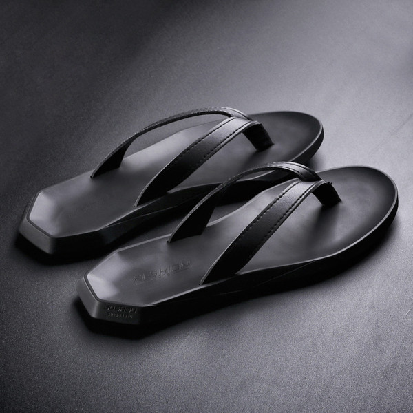 Модерни мъжки чехли в бял и черен цвят 