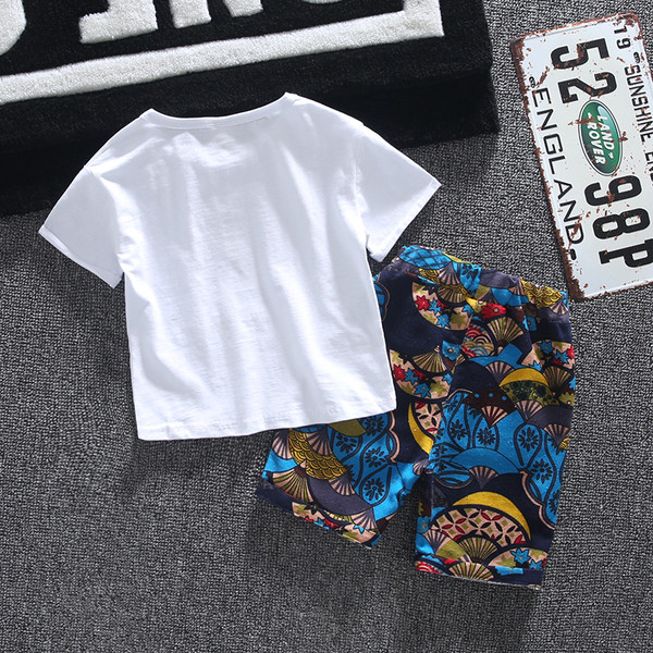 Детски модерен комплект с апликация за момчета