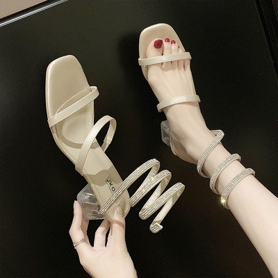 Елегантни дамски сандали с ток и елемент камъни