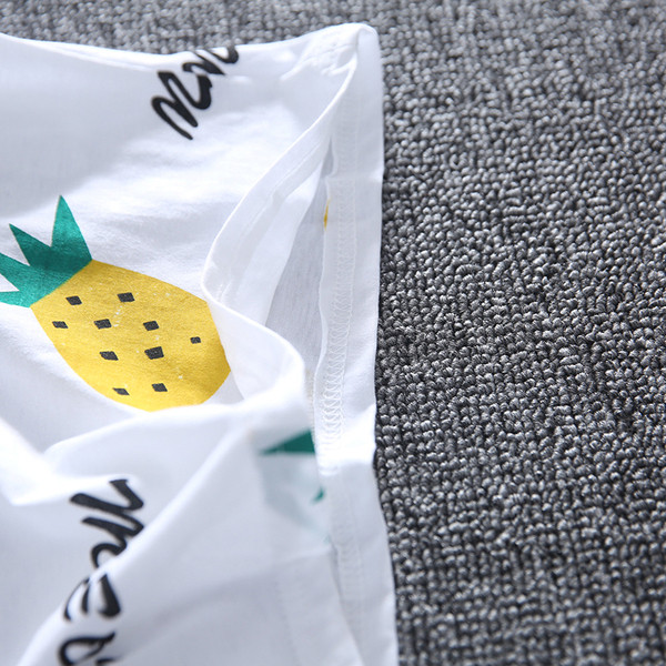 Детски модерен комплект за момчета от две части с апликация