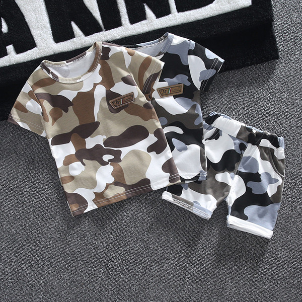 Детски комплект за момчета в два цвята с емблема 