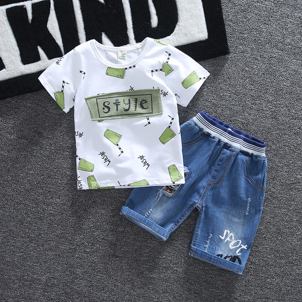 Детски комплект в два цвята с апликация за момчета