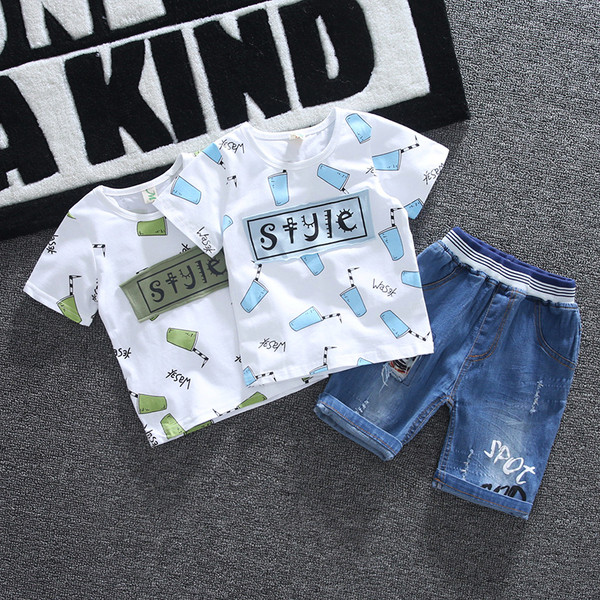 Детски комплект в два цвята с апликация за момчета