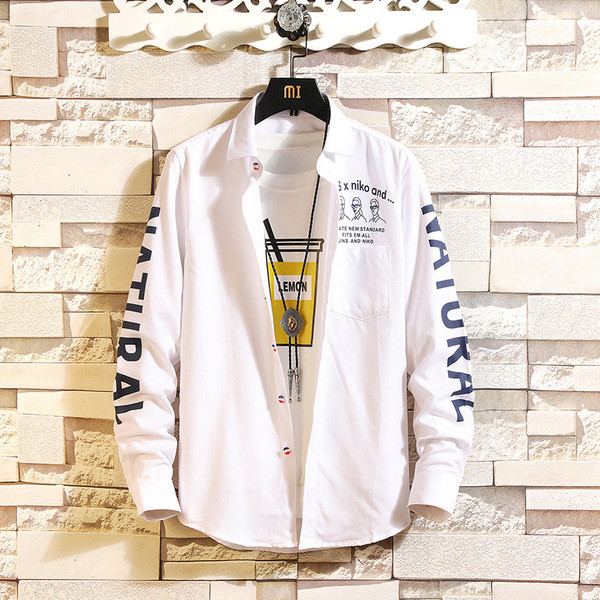 Ежедневна мъжка риза с надпис в син и бял цвят