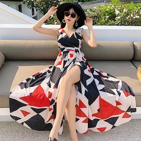 Γυναικείο  μακρύ φόρεμα για την παραλία με V-neckline 