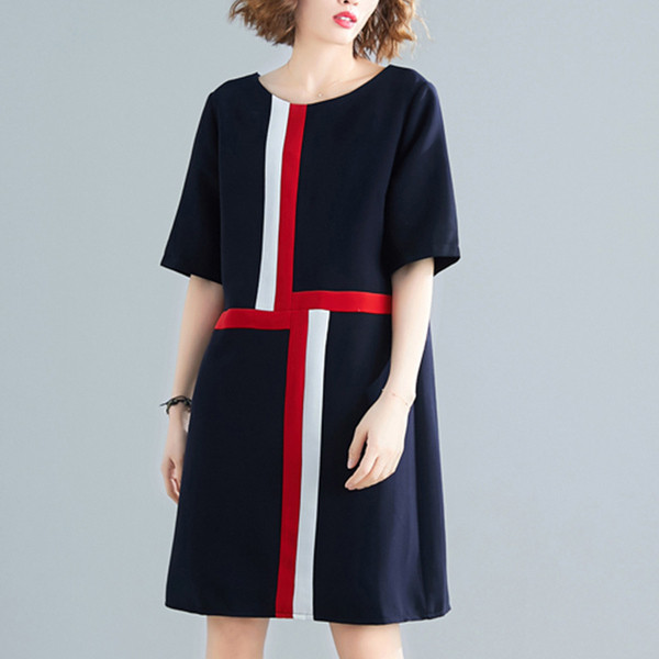 Γυναικείο φόρεμα με κοντό μανίκι σε μαύρο χρώμα