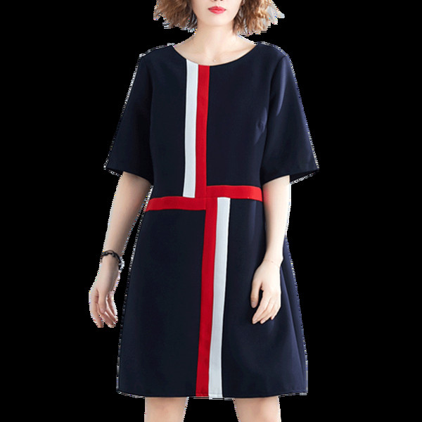 Γυναικείο φόρεμα με κοντό μανίκι σε μαύρο χρώμα