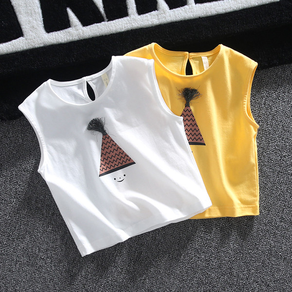 Детски потник за момчета в бял и жълт цвят с апликация