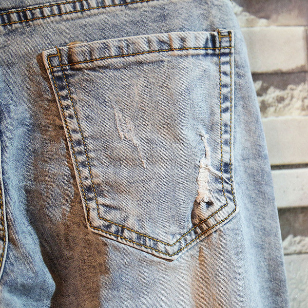 Blugi scurti pentru bărbați cu motiv rupt de culoare albastru deschis