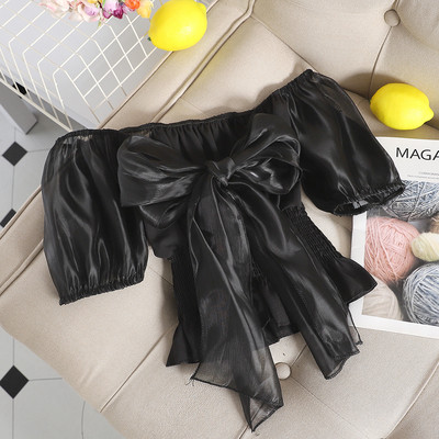 Κομψή γυναικεία μπλούζα με κορδέλα στην πλάτη