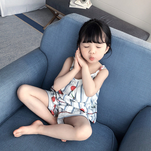 Model nou de pijamale pentru copii in doua parti pentru fete