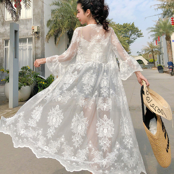 Pelerina dama alba de vara cu broderie