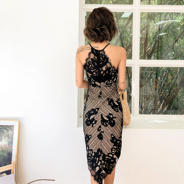 Γυναικείο φόρεμα  με δαντέλα κεντήματα και μακριά πλάτη