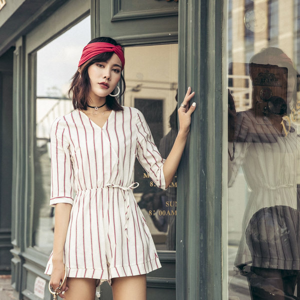 Γυναικεία φόρμα ριγέ με μανίκια 3/4 