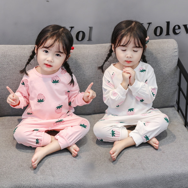 Pijamale pentru copii alb si roz cu buzunar pentru fete