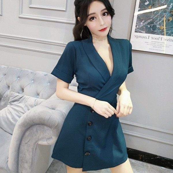 Salopeta de dama eleganta in doua culori