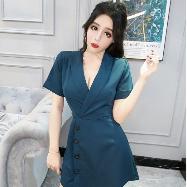 Salopeta de dama eleganta in doua culori