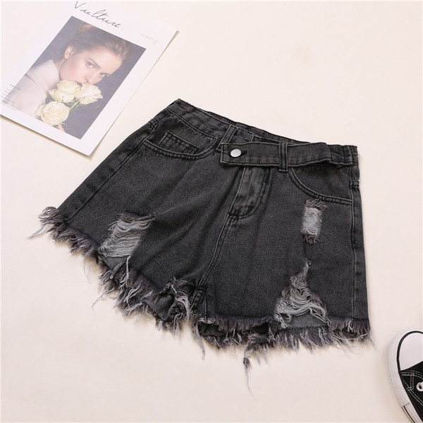 Pantaloni scurți casual de damă