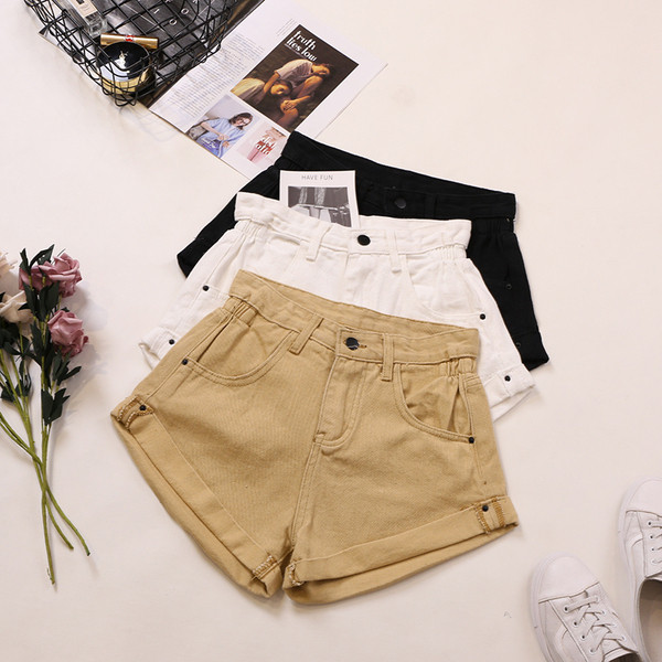 Pantaloni scurti eleganti de dama in trei culori