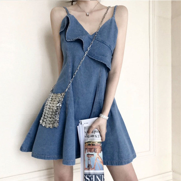 Rochie de dama din denim croiala model in culoarea albastra