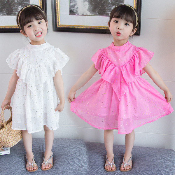 Stílusos gyerekruha modell fehér és rózsaszín színben