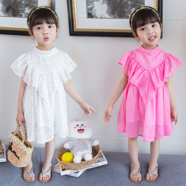 Stílusos gyerekruha modell fehér és rózsaszín színben