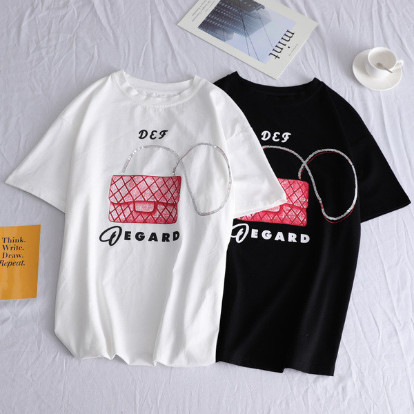 Σύγχρονη γυναικεία μπλούζα σε λευκό  και μαύρο χρώμα