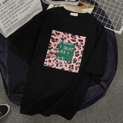 Γυναικείο μπλουζάκι με λαιμόκοψη και διακόσμηση λουλουδιών σε τέσσερα χρώματα