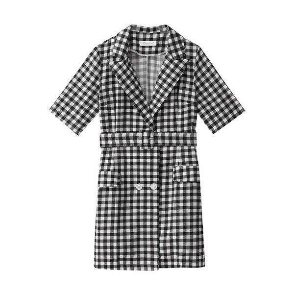 Stílusos női ruha V-nyakkal és 3/4-es ujjakkal